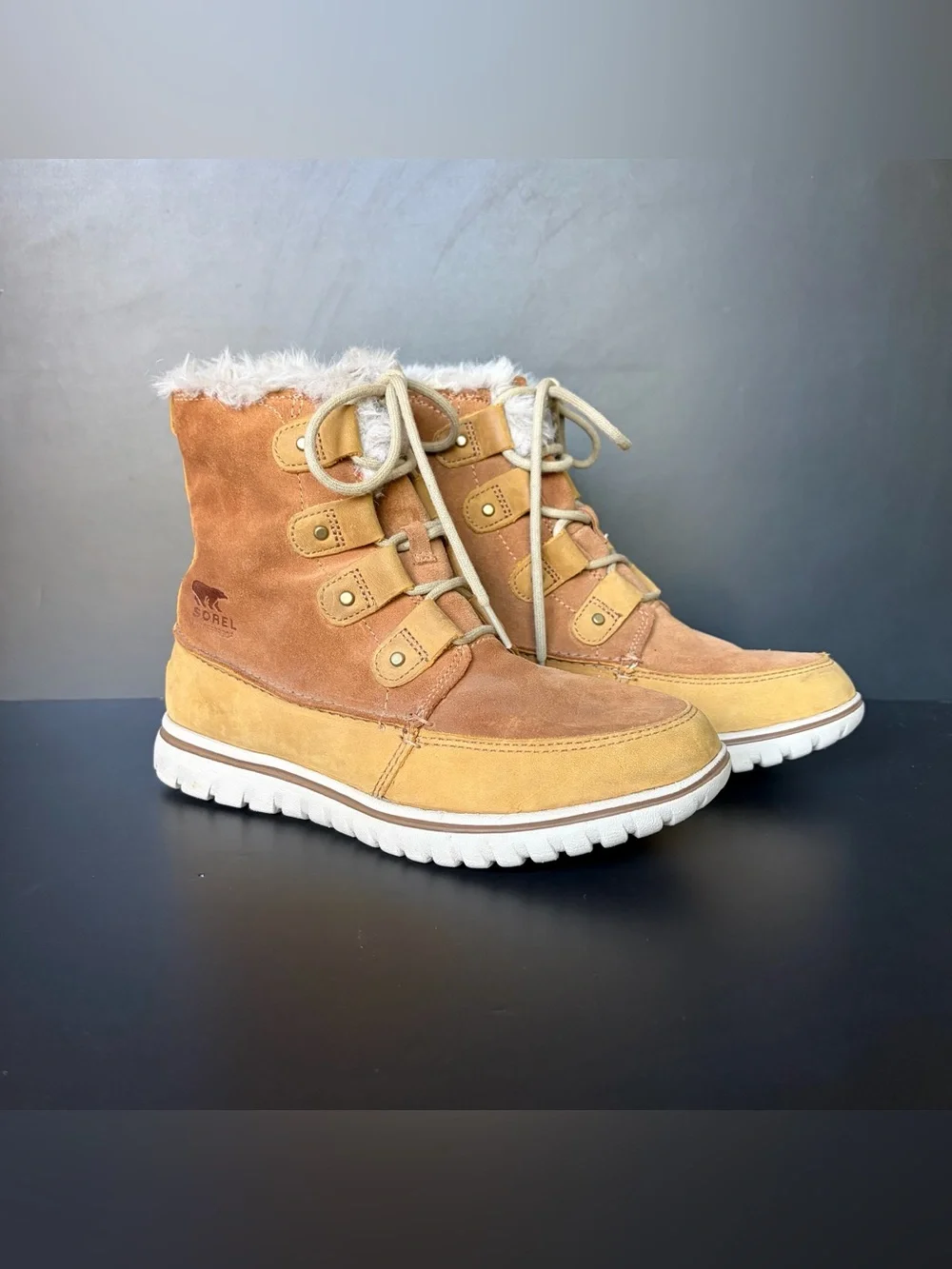 Sorel Cozy Joan Waterproof Winter Boots Women’s 8 Brown Faux Fur Two‎ Tone